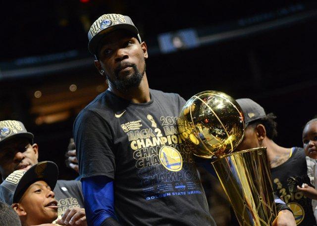 另一个被外 另一个被外